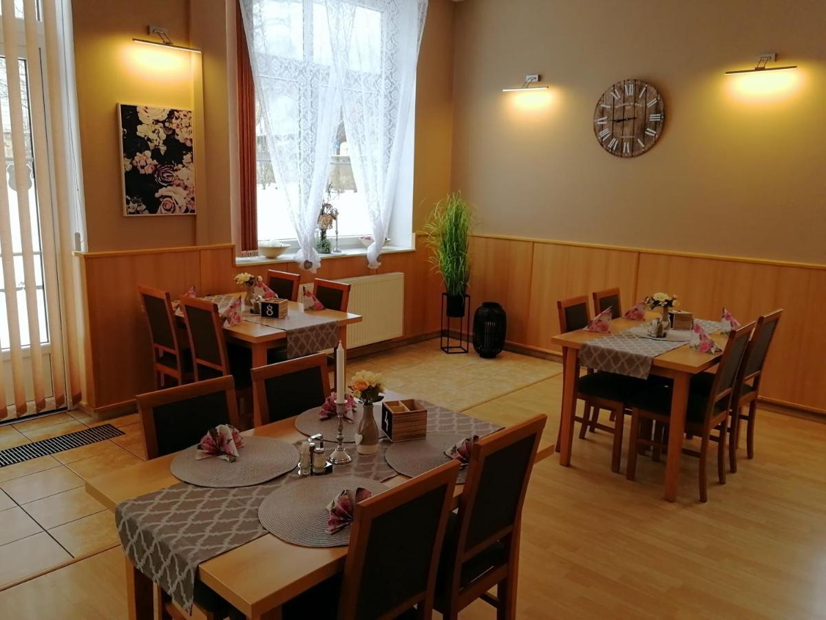 Vzdelavaci Stredisko A Hotel Varnsdorf Εξωτερικό φωτογραφία