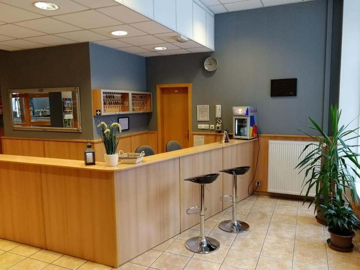 Vzdelavaci Stredisko A Hotel Varnsdorf Εξωτερικό φωτογραφία